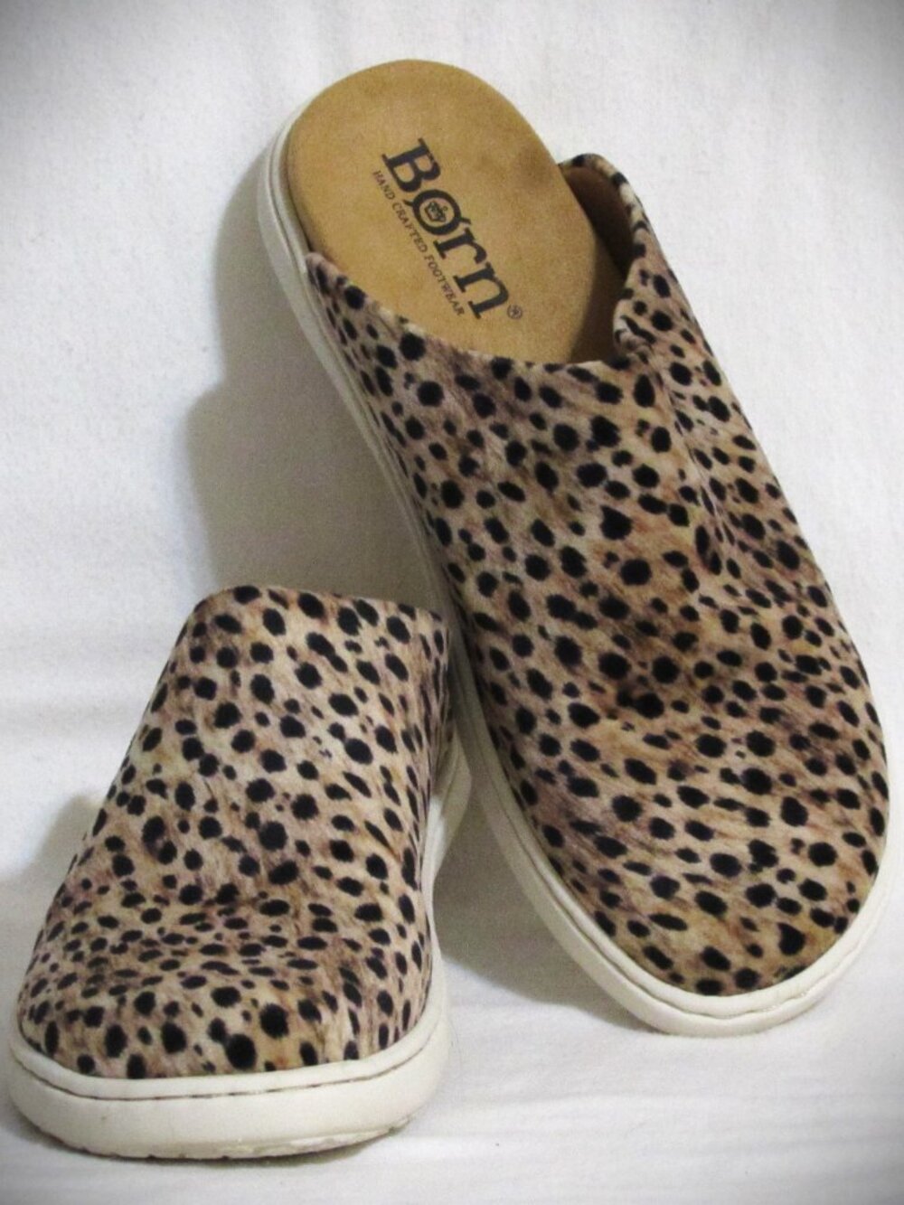 Womens Ladies BORN Leopard Pattern Velvet Sport Slides Clogs Shoes 9 M Orig $140 - Picture 2 of 11